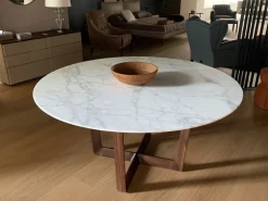 Scopri il prezzo riservato del tavolo Bolero^Poltrona Frau Clearance