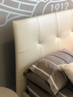 Outlet Scopri il prezzo riservato di questo letto Aurora due di Letti