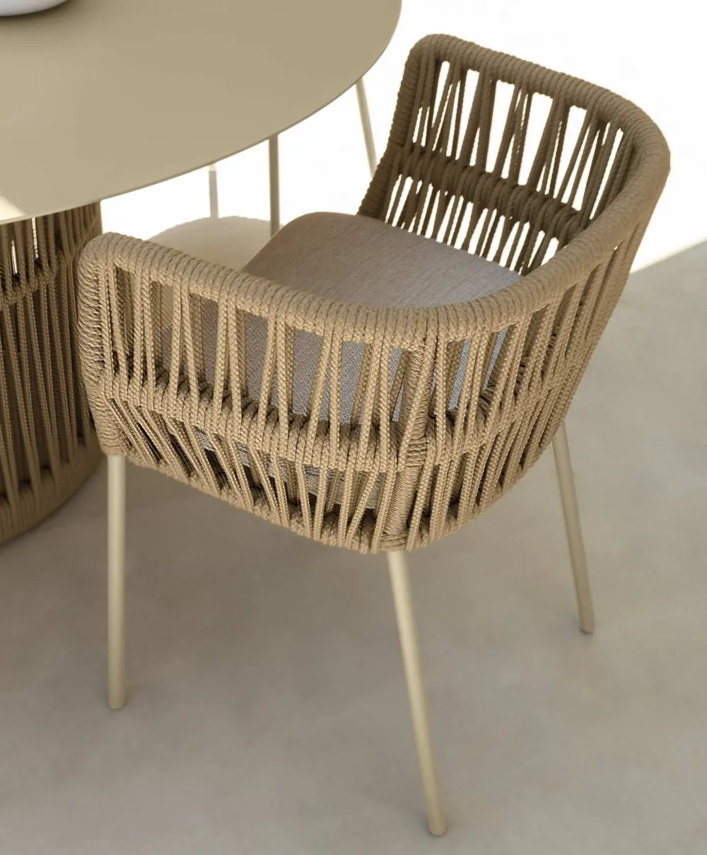 Talenti Scopri il Tavolo Modello Cliff da Giardino ! Offerta Outlet: diametro 140 cm. Acquista ora!- Tavoli Da Giardino