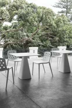 Scopri il Tavolo Mug di : prezzo riservato! Tavoli