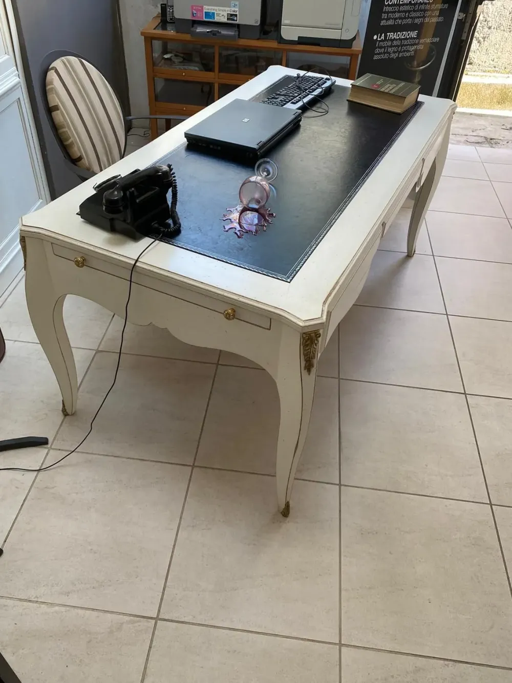 Scopri la consolle Le candide in offerta^Origine