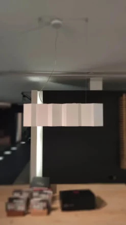 Pallucco Scopri la Lampada a Sospensione Fold di in Bianco con forte sconto!- Lampade A Sospensione