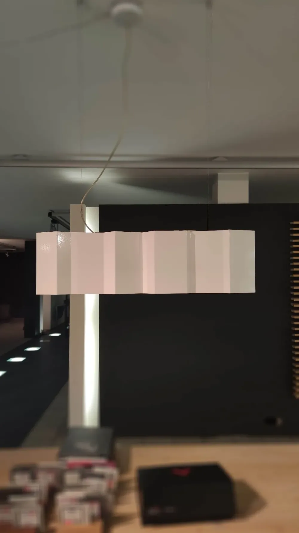 Pallucco Scopri la Lampada a Sospensione Fold di in Bianco con forte sconto!- Lampade A Sospensione