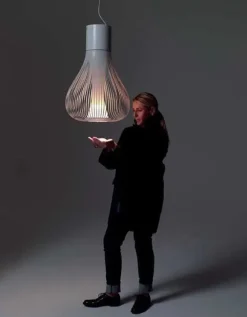 Flos Scopri la Lampada a Sospensione Chasen di a prezzo scontato. Non perdere l'occasione!- Lampade A Sospensione
