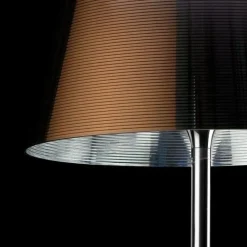 Scopri la Lampada da Tavolo Ktribe t2 a prezzo scontato! Acquista subito il tuo nuovo arredamento!^Flos