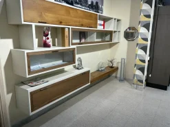 Online Scopri la parete attrezzata Melograno 96 di in OFFERTA OUTLET! Pareti Attrezzate