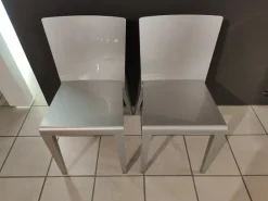 Scopri la sedia Alfa con prezzo scontato: senza braccioli, comoda e di stile!^Molteni & C New