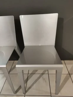 Scopri la sedia Alfa con prezzo scontato: senza braccioli, comoda e di stile!^Molteni & C New