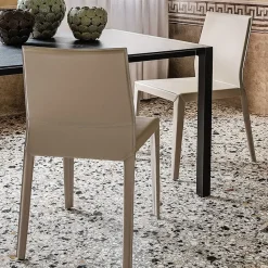 Online Scopri la sedia Margot di : richiedi ora il prezzo! Sedie