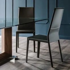 Online Scopri la sedia Margot di : richiedi ora il prezzo! Sedie