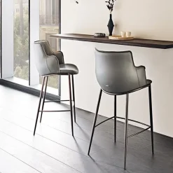 Discount Scopri la sedia modello Rihanna di : prezzo riservato! Sedie