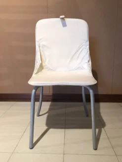 Scopri la sedia Open senza braccioli a un prezzo scontato! Ottieni comfort e stile senza compromessi. Sedie