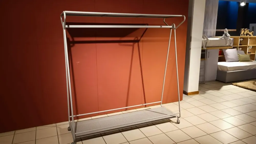 New Scopri l'Appendiabiti al prezzo scontato! Un design unico per arredare la tua casa. Appendiabiti