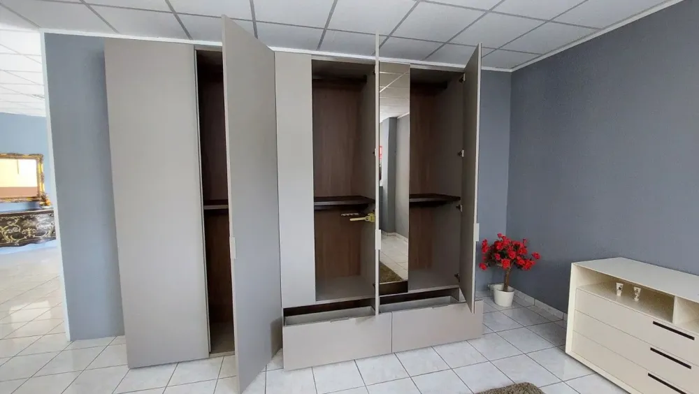 Online Scopri l'Armadio Easy con uno sconto del 30%! Acquista ora! Armadi