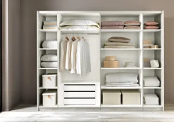 Outlet Scopri l'armadio Modello Jazz con ante scorrevoli a prezzo scontato del 50%! Armadi