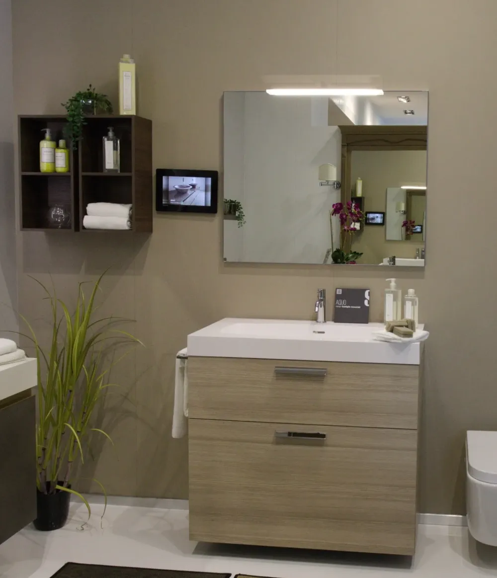 Best Scopri l'offerta Outlet sui mobili da bagno Aquo! Mobili Bagno Sospeso