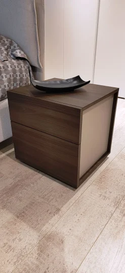 Hot Scopri Margo' : comodino design scontato per la tua camera! Comodini