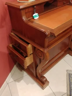 Collezione esclusiva Scrivania d'antiquariato in legno a prezzo Outlet- Antiquariato