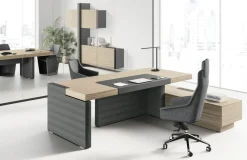 Scrivania direzionale in legno Direzionale jera con allungo su mobile di servizio a marchio in offerta^Las Mobili Outlet