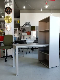 Scrivania direzionale in legno Luca - postazione home office con sedia a prezzi convenienti^Las Mobili