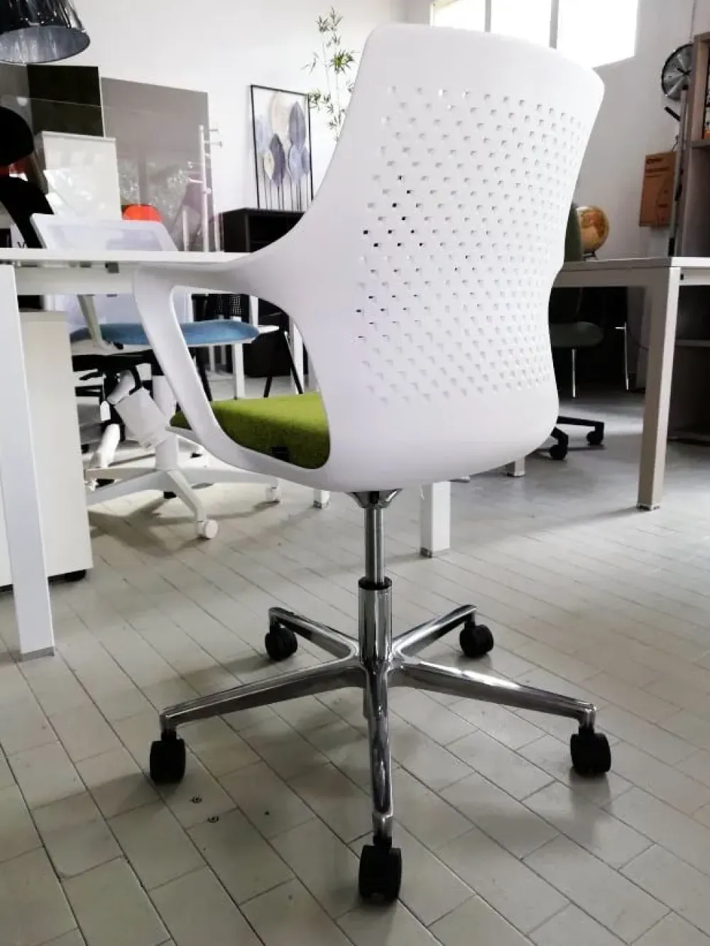 Las Mobili Scrivania direzionale in legno Andrea - postazione home officecon sedia a marchio a prezzi convenienti- Arredo Ufficio