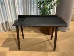 Poltrona Frau Scrivania direzionale Iren di : richiedi ora il prezzo riservato- Arredo Ufficio