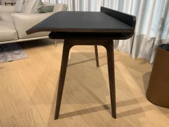 Poltrona Frau Scrivania direzionale Iren di : richiedi ora il prezzo riservato- Arredo Ufficio