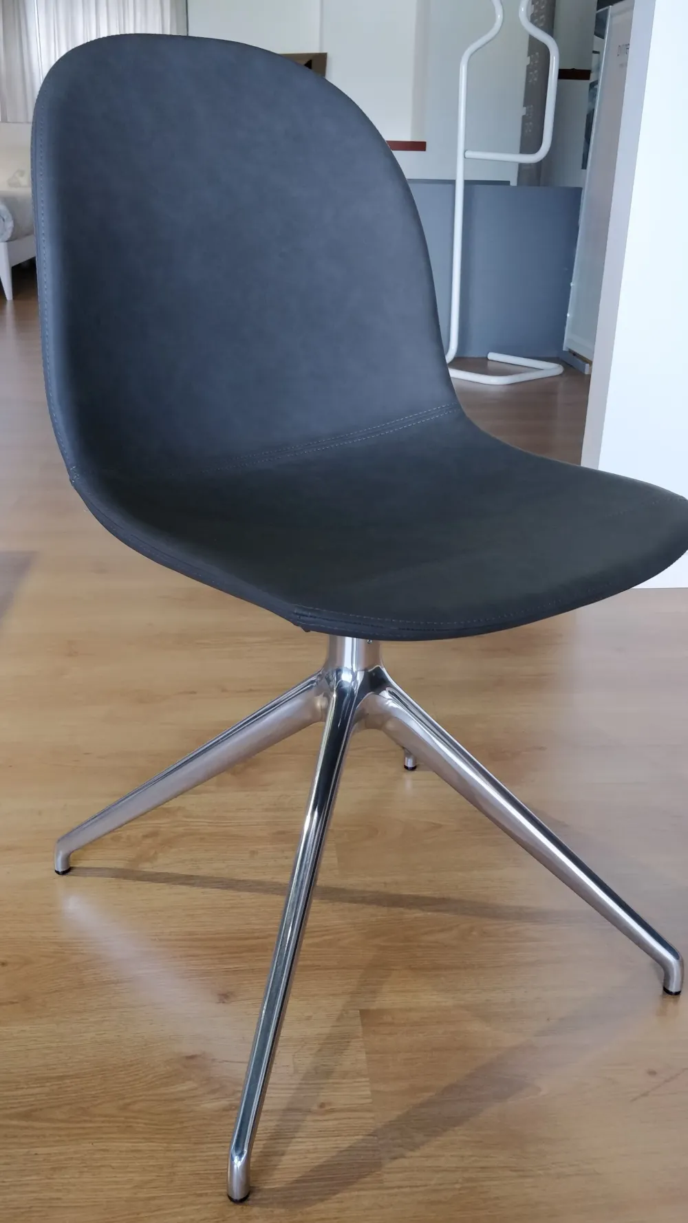 Sedia Academy con uno sconto vantaggioso^Connubia