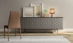 Sedia Blitz plus da soggiorno realizzata in ecopelle scontata del 45%^Ozzio Discount