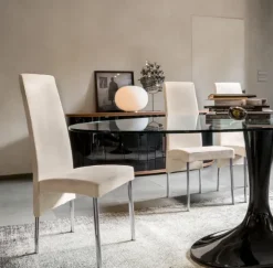 Sedia Charonne da soggiorno realizzata in pelle scontata del 30%^Tonin Casa Outlet