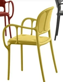 Sedia con braccioli Sedia mila' con cuscini beige di a prezzo Outlet^Magis New