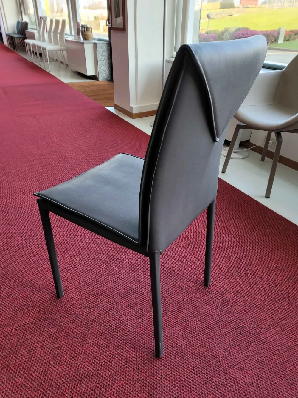 Hot Sedia con schienale medio Boys a prezzo ribassato Sedie