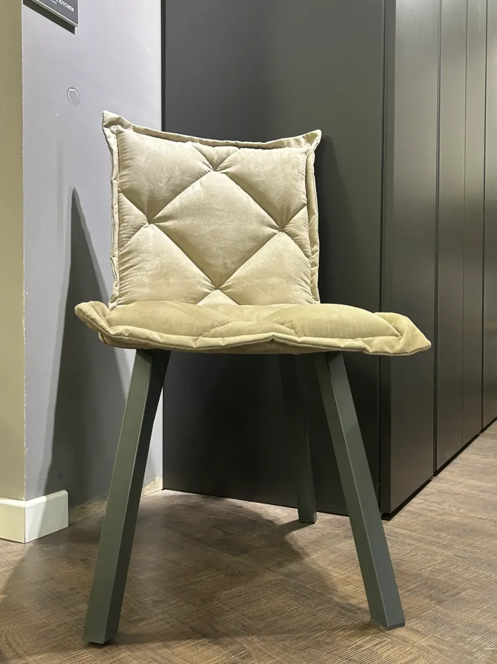 Sale Sedia con schienale medio modello Digione a prezzo riservato Sedie