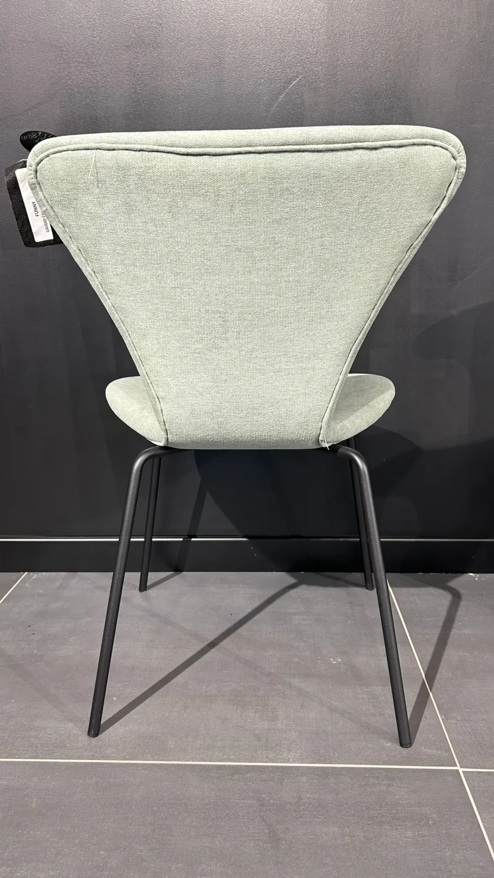 Stones Sedia con schienale medio Fanny di a prezzo scontato- Sedie