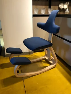 Sedia con schienale medio Thatsit a prezzo Outlet^Variér Clearance