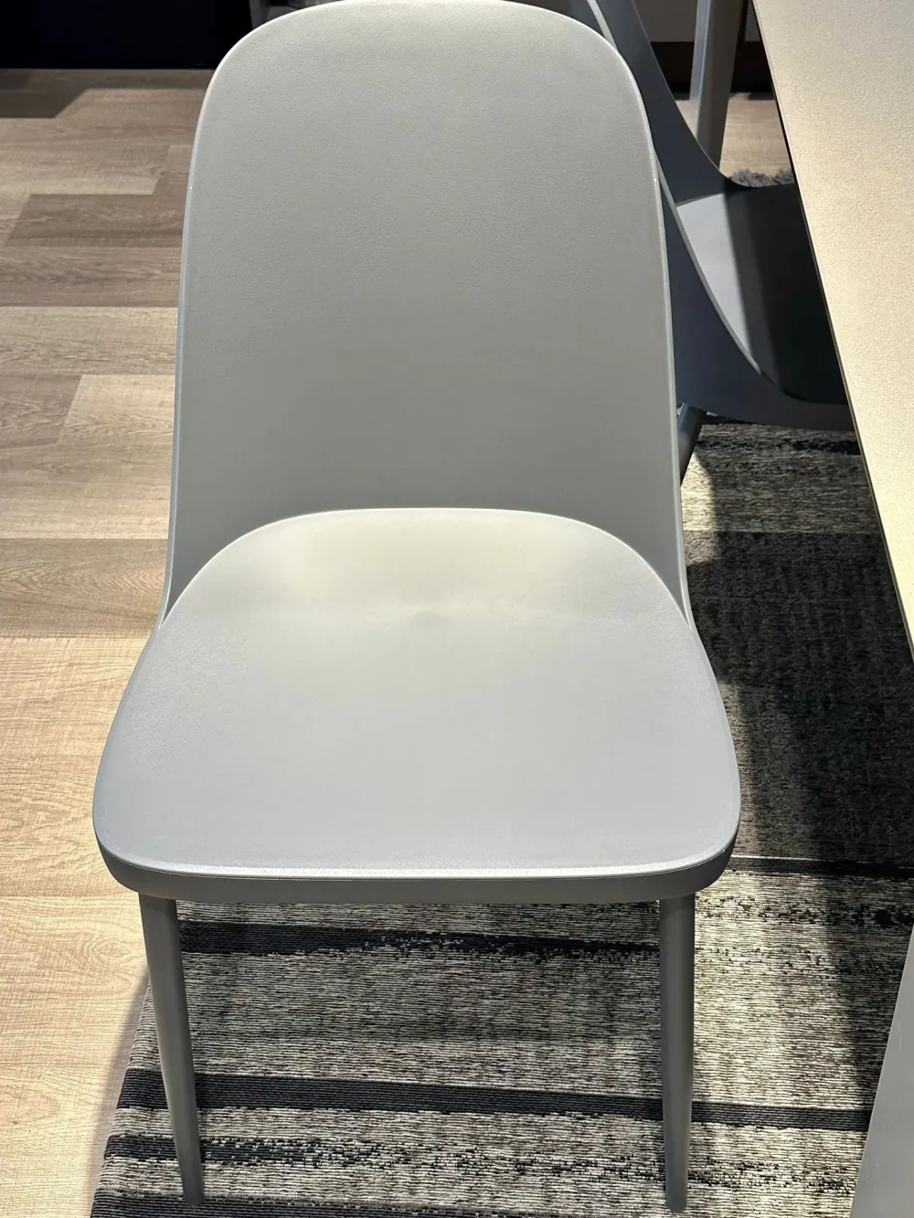 Stones Sedia con schienale medio Tamara di a prezzo ribassato- Sedie