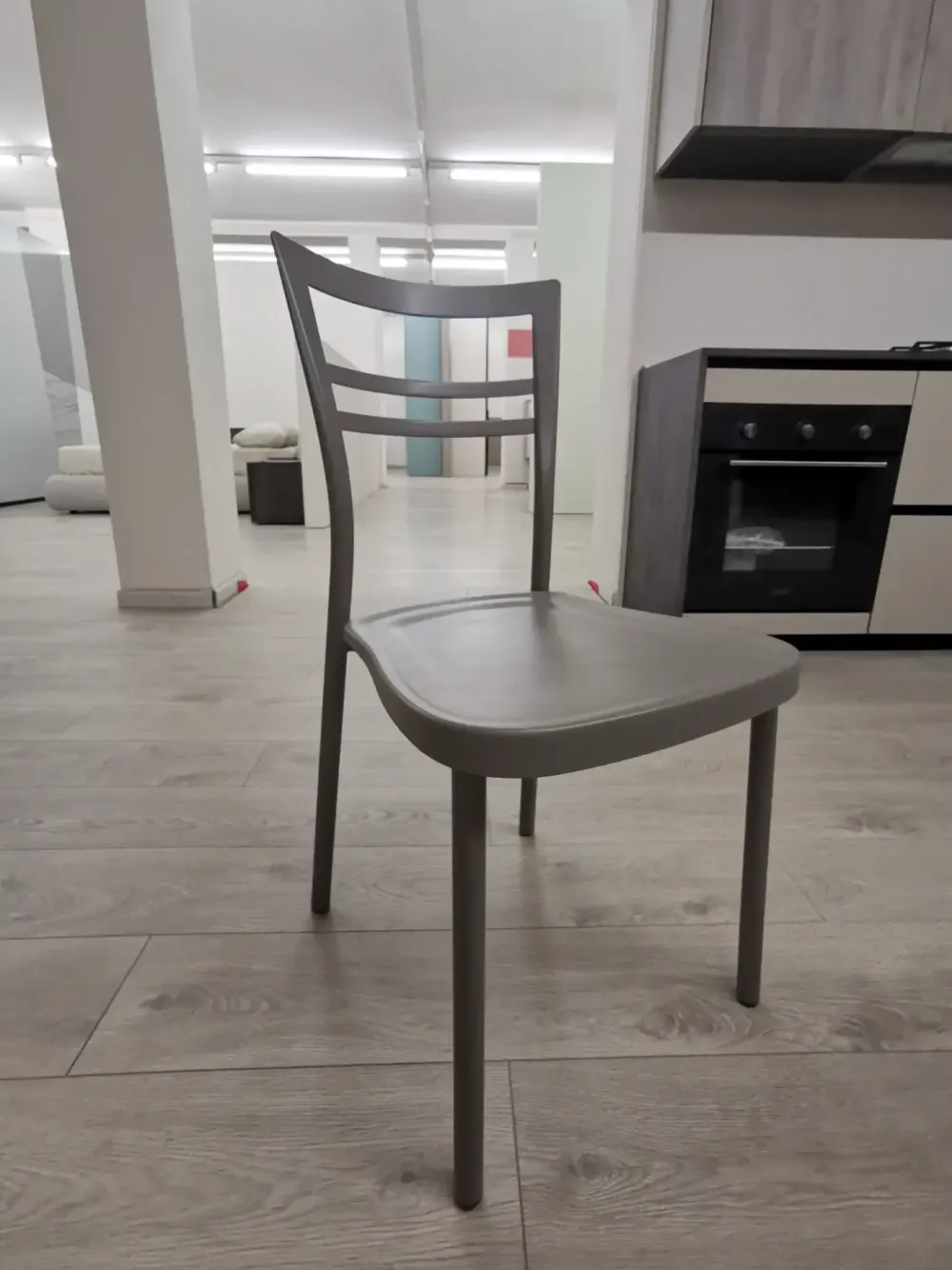 Sedia da cucina realizzata in plastica N?4 sedie mod. go di^Connubia