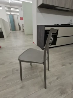 Sedia da cucina realizzata in plastica N?4 sedie mod. go di^Connubia