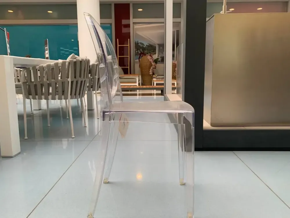 Sedia da giardino realizzata in plastica Victoria ghost di^Kartell Clearance