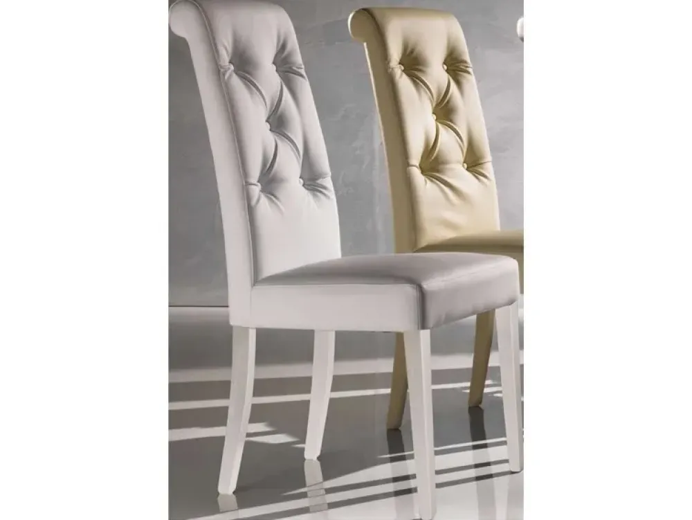 New Sedia da soggiorno Bilia di SCONTATA 31% Sedie