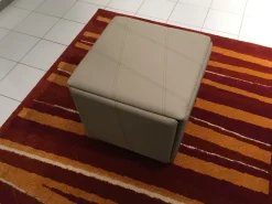 New Sedia da soggiorno Cubics pouff a prezzo scontato Sedie