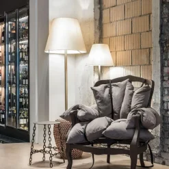 Sedia da soggiorno realizzata in legno 7 pillows di^Mogg Best