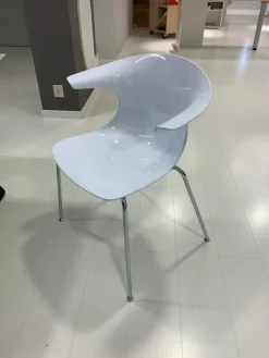 Infiniti Sedia di modello Loop da soggiorno in offerta -50%- Sedie