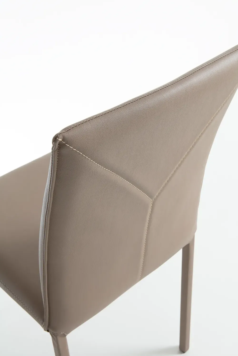 Sedia Felix di : contatta il venditore per scoprire il prezzo^Easyline New