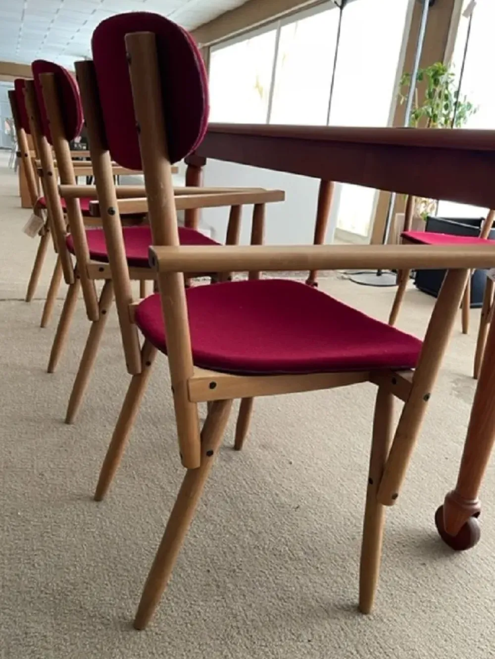 Sedia in legno con braccioli Legno in Offerta Outlet Sedie