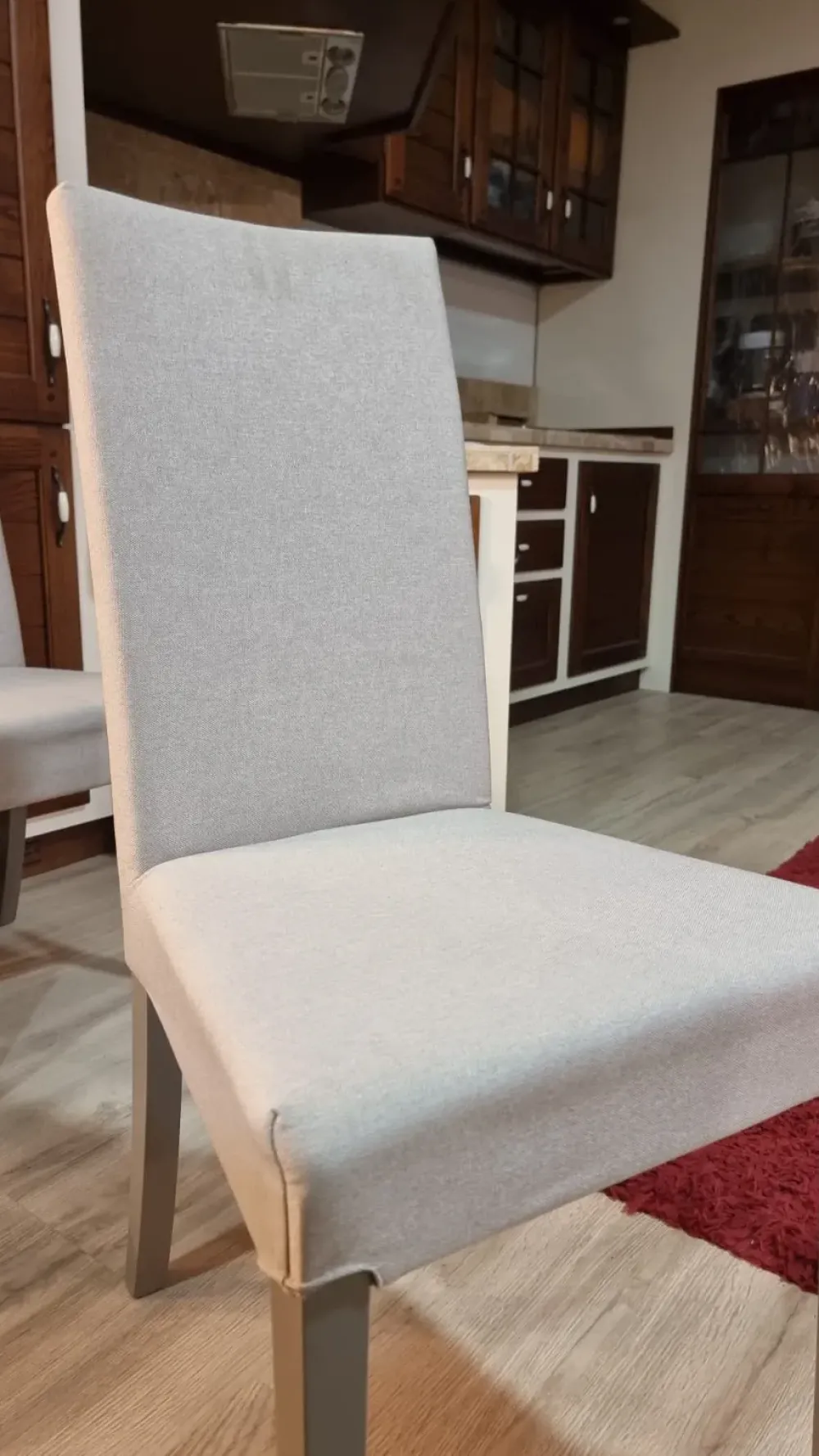 Julia Sedia in legno con schienale alto Freda in offerta- Sedie