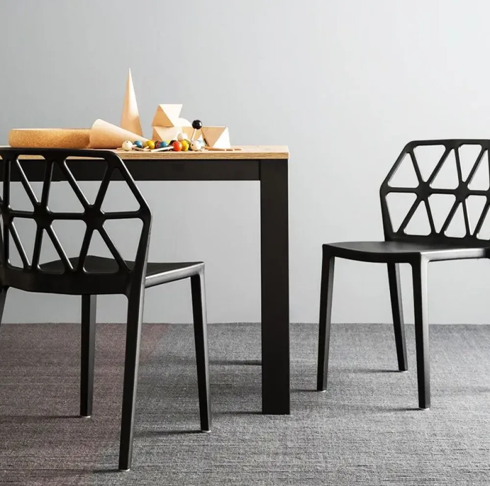 Sedia in plastica modello Alchemia di^Connubia Hot