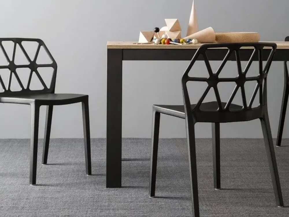 Sedia in plastica modello Alchemia di^Connubia Hot