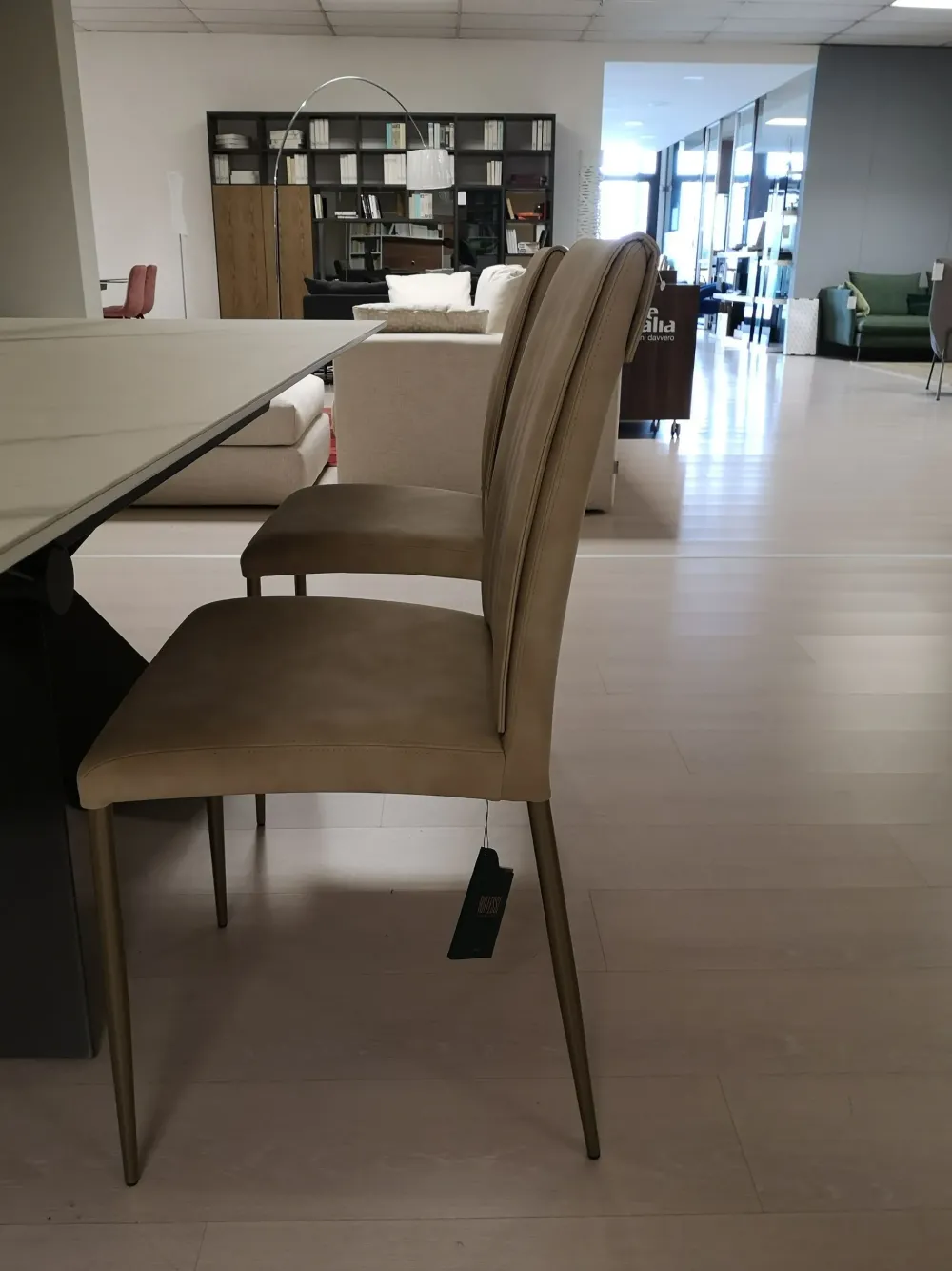 Sedia Isabel di : scopri il prezzo riservato Sedie