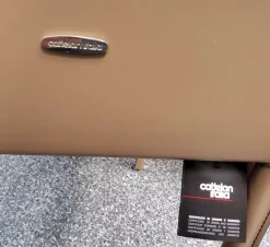 New Sedia Kaori da soggiorno realizzata in cuoio scontata del 36% Sedie